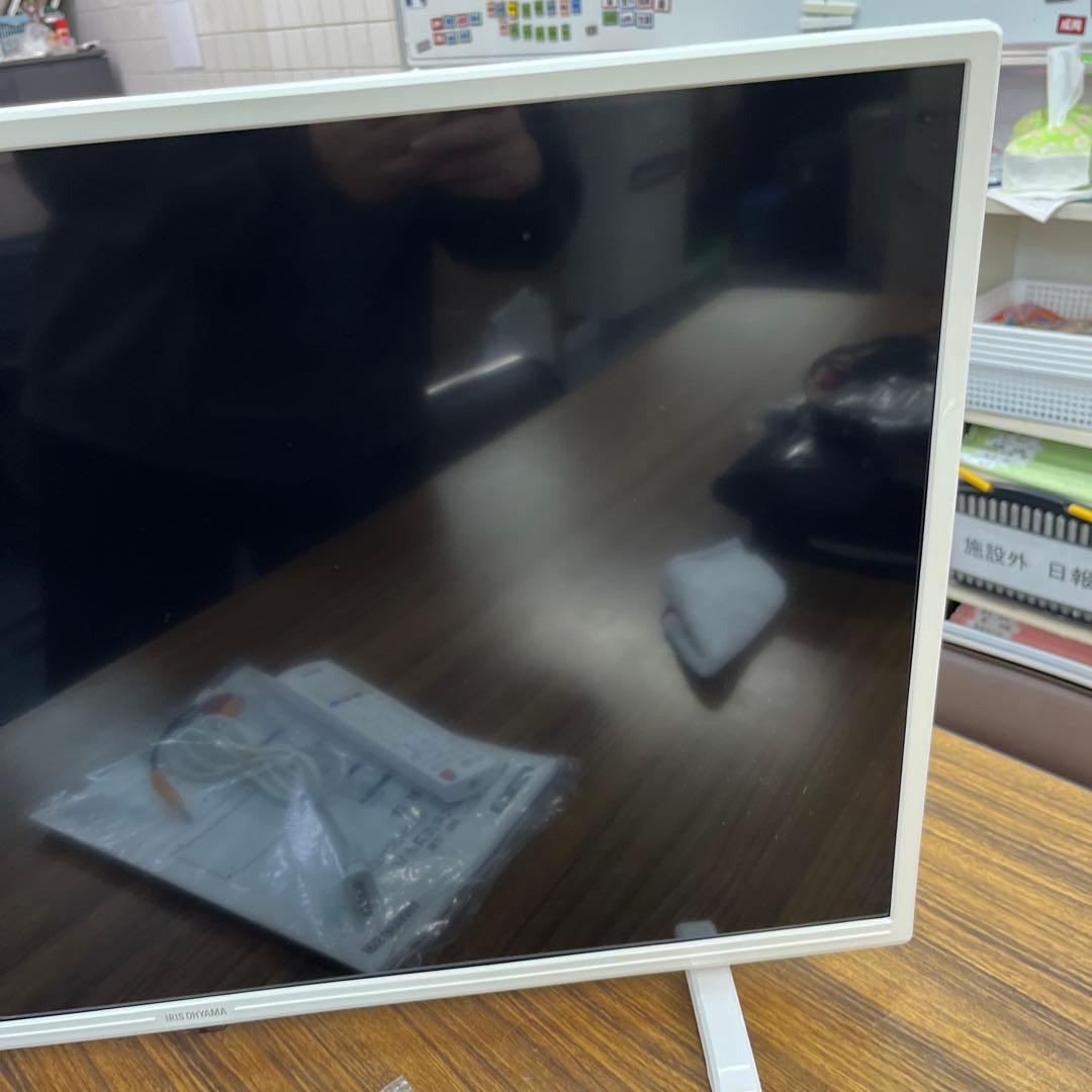 アイリスオーヤマ 液晶テレビ LT-32C320W 32V型 ホワイト