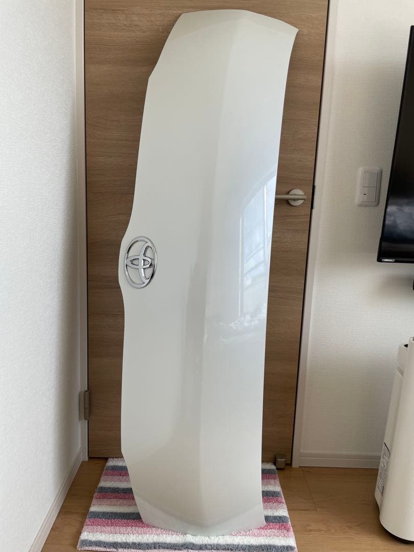 トヨタ200系ハイエース6型　ダークプライム2 純正ボンネット