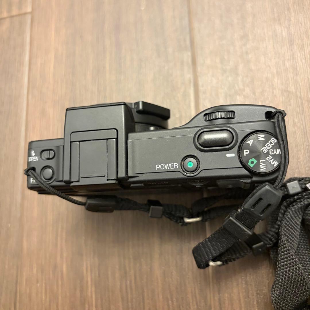 美品　コンパクトデジタルカメラ RICOH リコー GX200