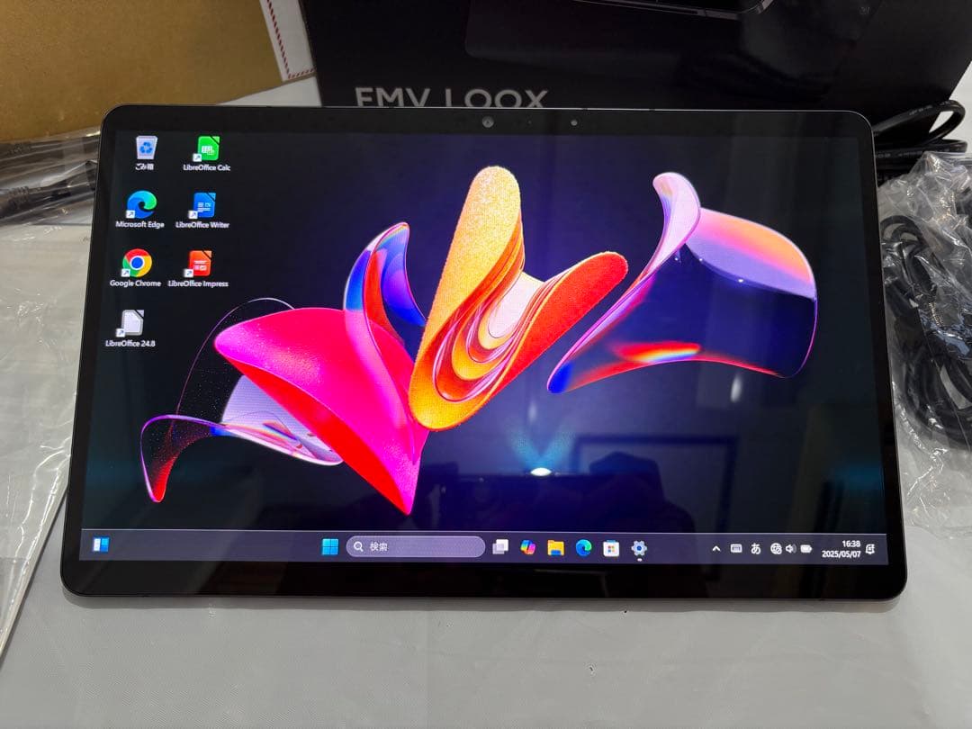 【特価】Fujitsu FMV LOOX 90/G i7 16GB/512GB