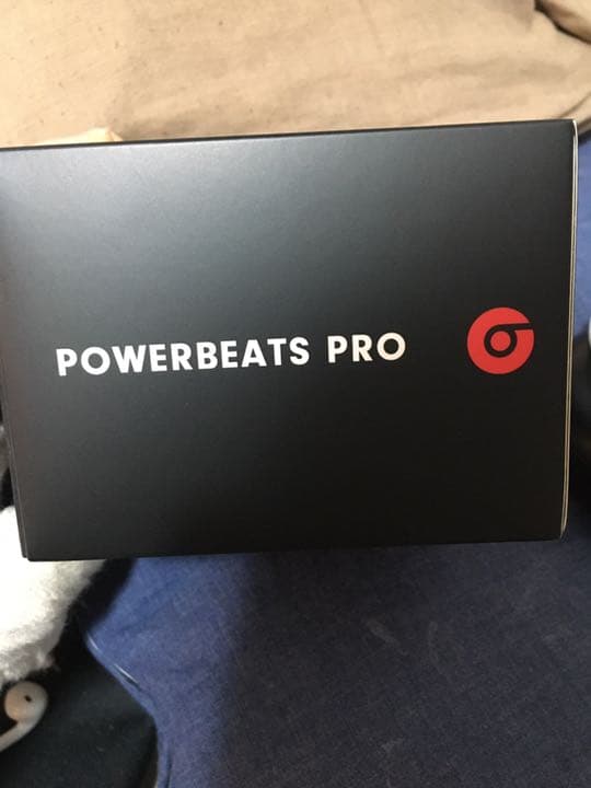 フルワイヤレスイヤホン Powerbeats Pro ブラック