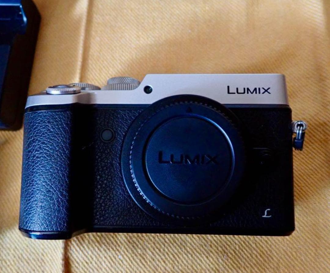 M*e様 LUMIX GX8 ボディ シルバー｜保護フィルム貼付・美品／元箱あり