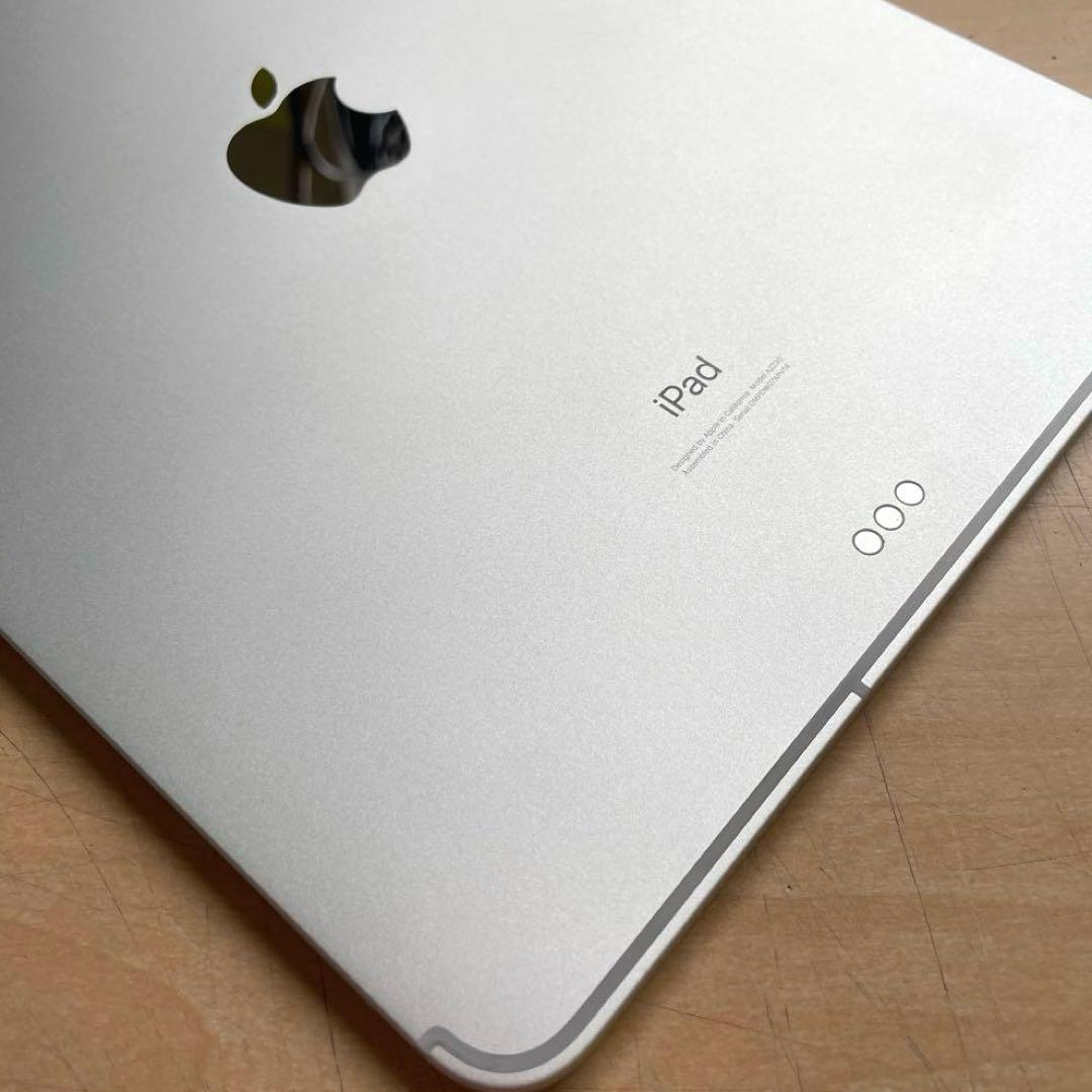 iPad Pro 11インチ　第2世代　シルバー　128GB A2230 美品