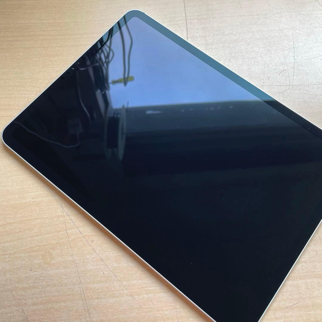iPad Pro 11インチ　第2世代　シルバー　128GB A2230 美品