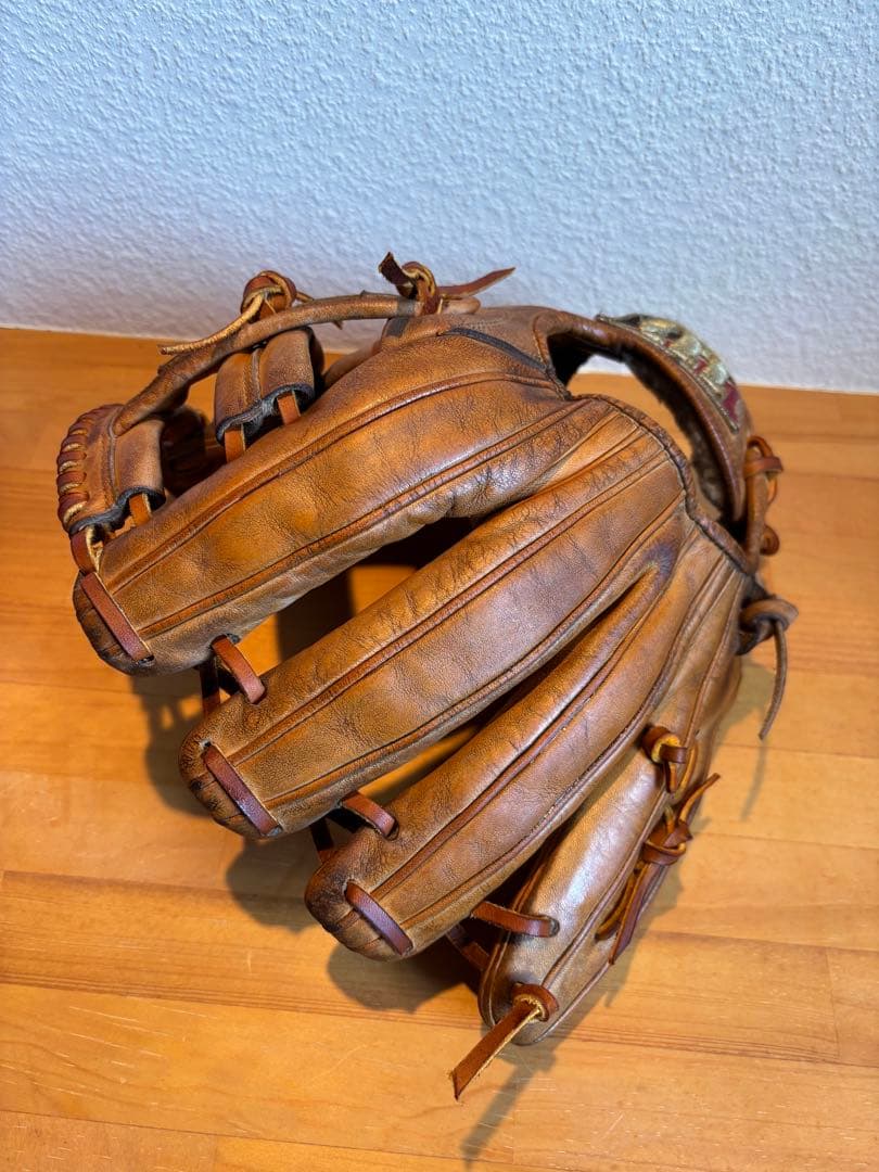 Wilson 硬式 内野手用グローブ レース交換済み 型良好