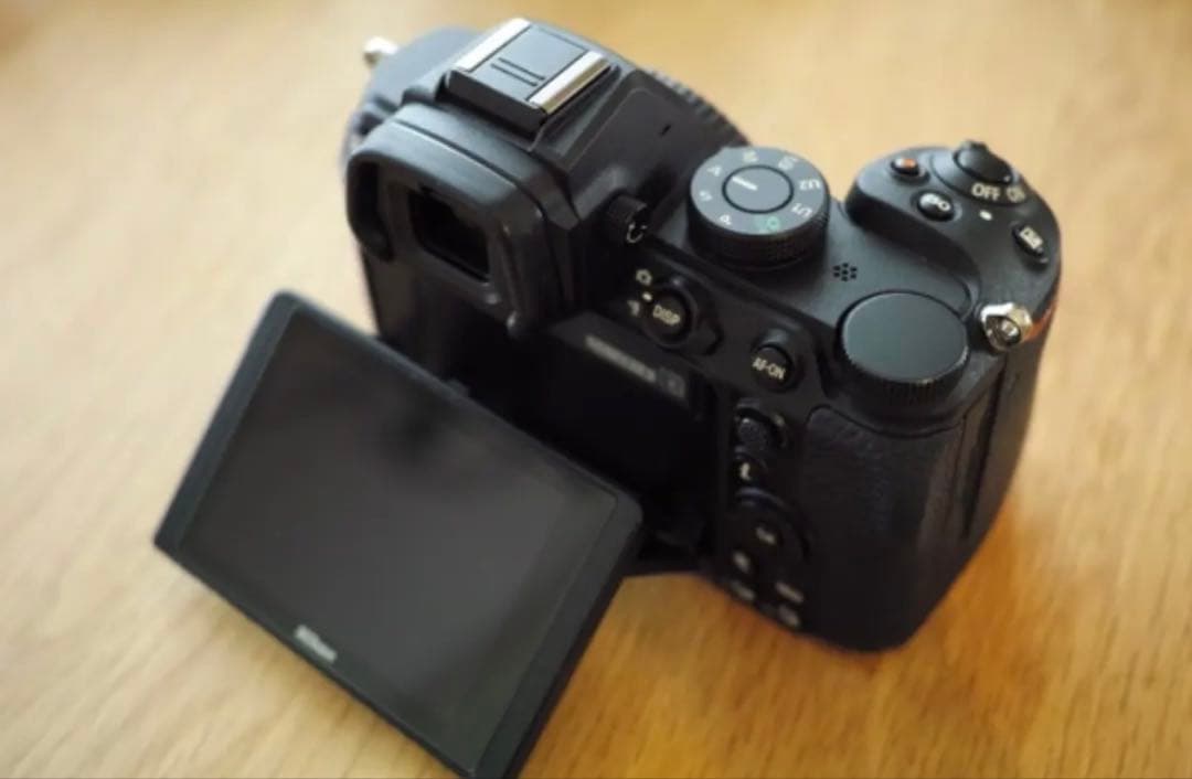 Nikon Z5 本体【シャッター枚数約2.6万枚・動作良好】