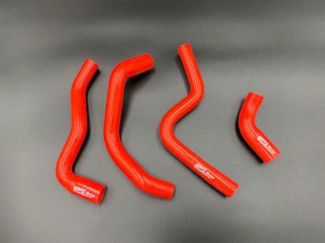 ZRX400 シリコンラジエターホース　ラジエーターレッド送料無料　96-08