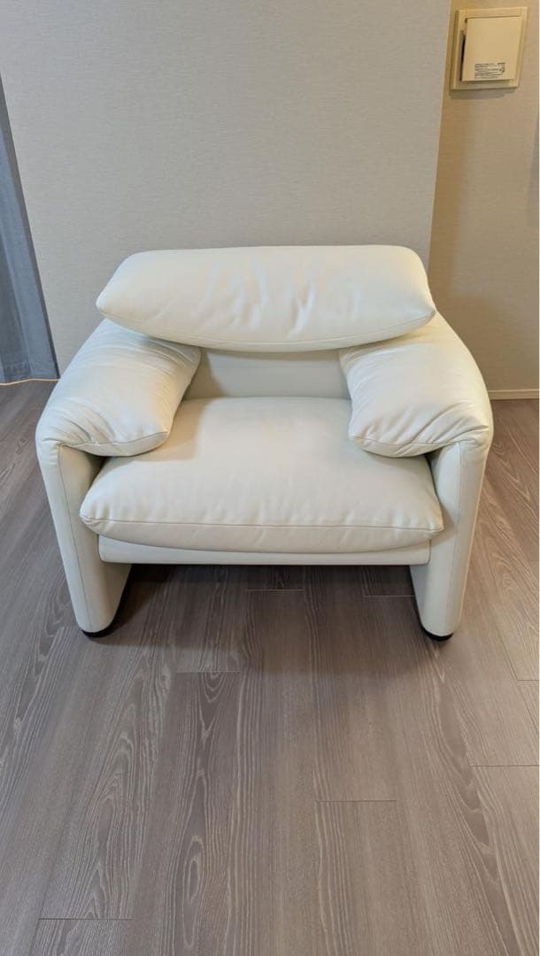 カッシーナ　マラルンガ　ホワイトレザー 1人掛けソファ