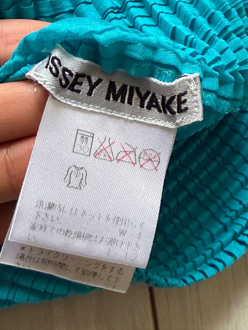 ISSEY MIYAKE タートルネック M サイズ