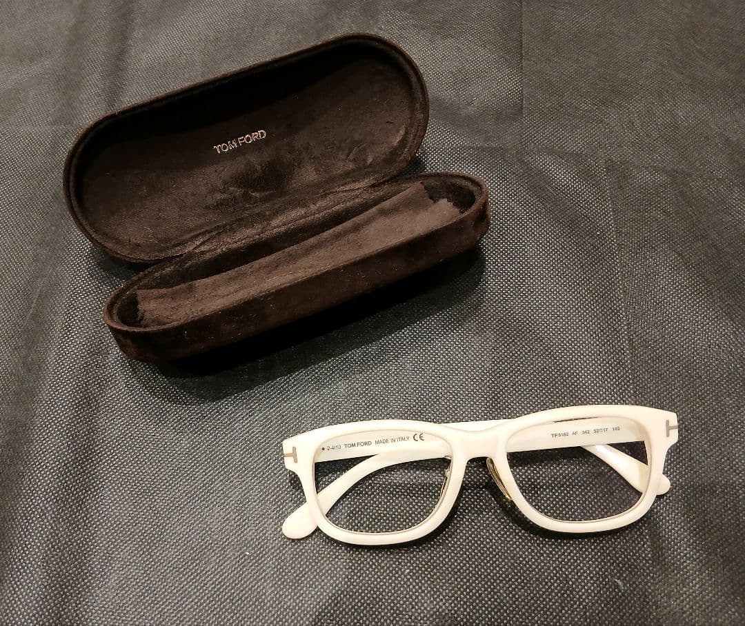 TOM FORD TF5182 ホワイトフレーム トムフォード