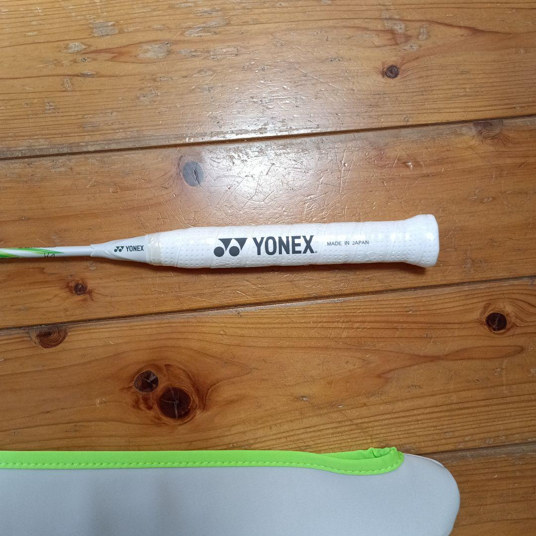 YONEX バド　ASTROX100ZVA ビクターアクセルセン　4U6 新品