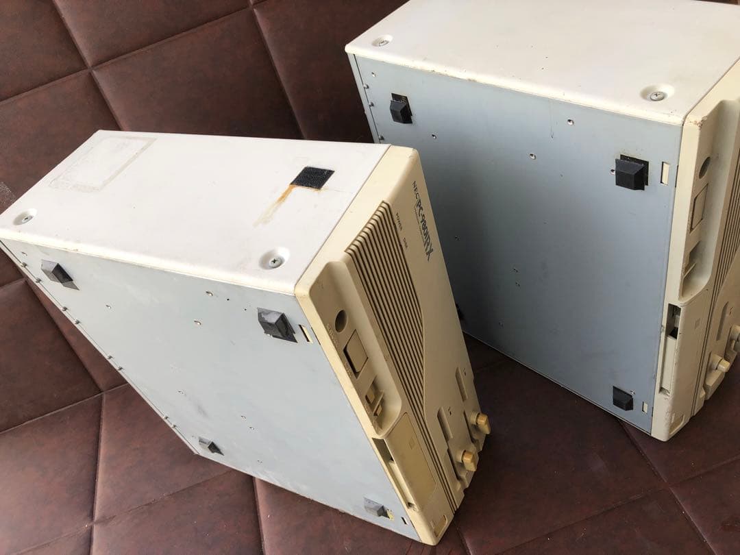 NEC PC-9801RA2 &NEC PC-9801RX2通電のみ(J49)