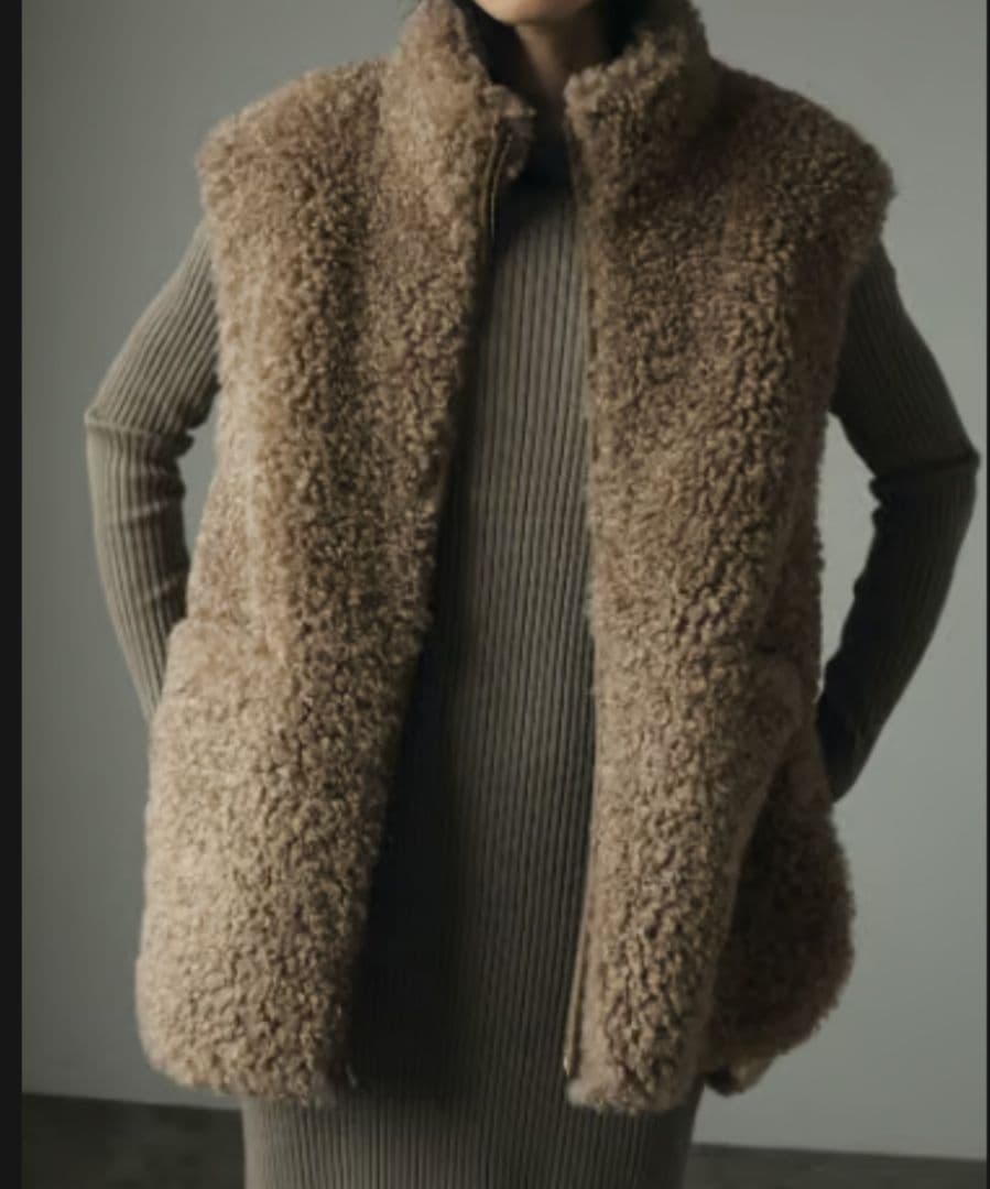 anuke/アンヌーク Eco Fur Vest モカ 38