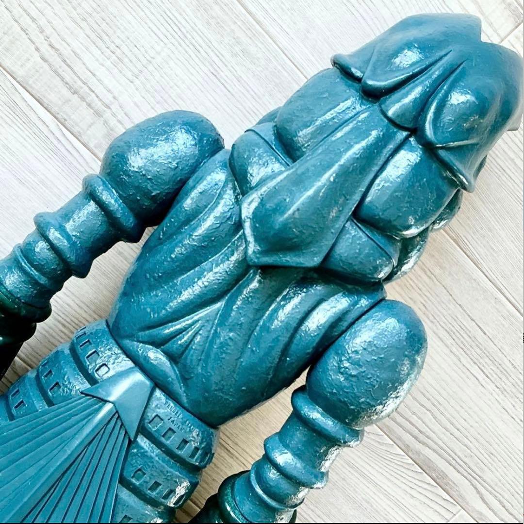 【希少】バルタン星人 66cm ジャイアントスケール　超ビッグサイズ フィギュア