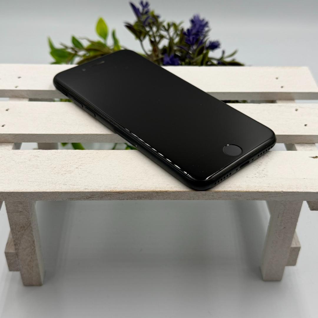 iPhone SE第3世代 64GB ミッドナイト 422