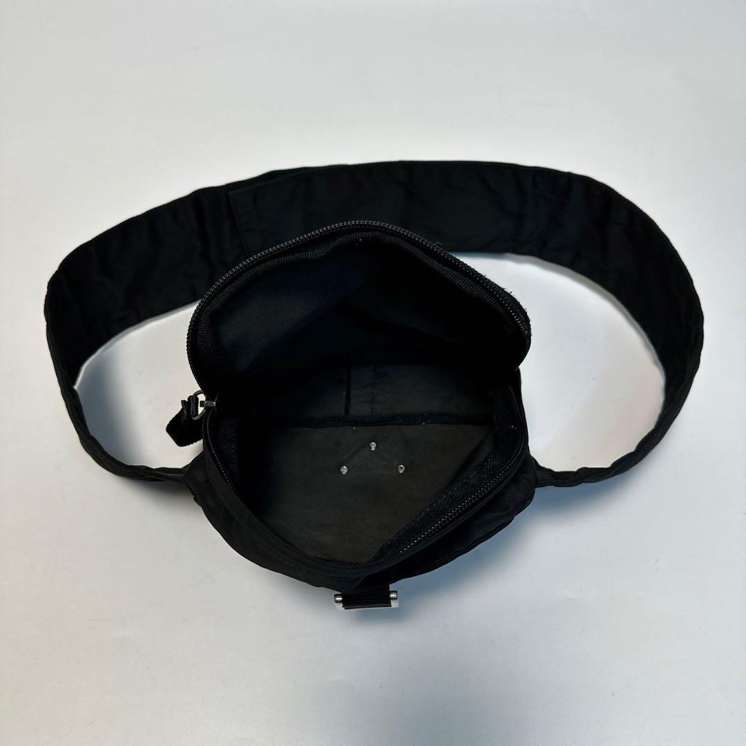 k45【極美品】プラダ　三角ロゴ　ナイロン　ブラック　ウエストバッグ　ショルダー