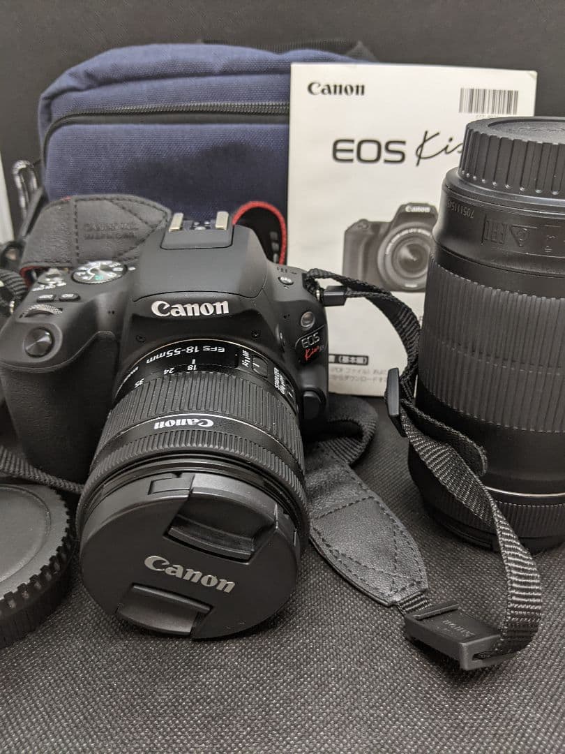 バッテリー良　Canon EOS Kiss X9 デジタル一眼レフ　ダブルレンズ