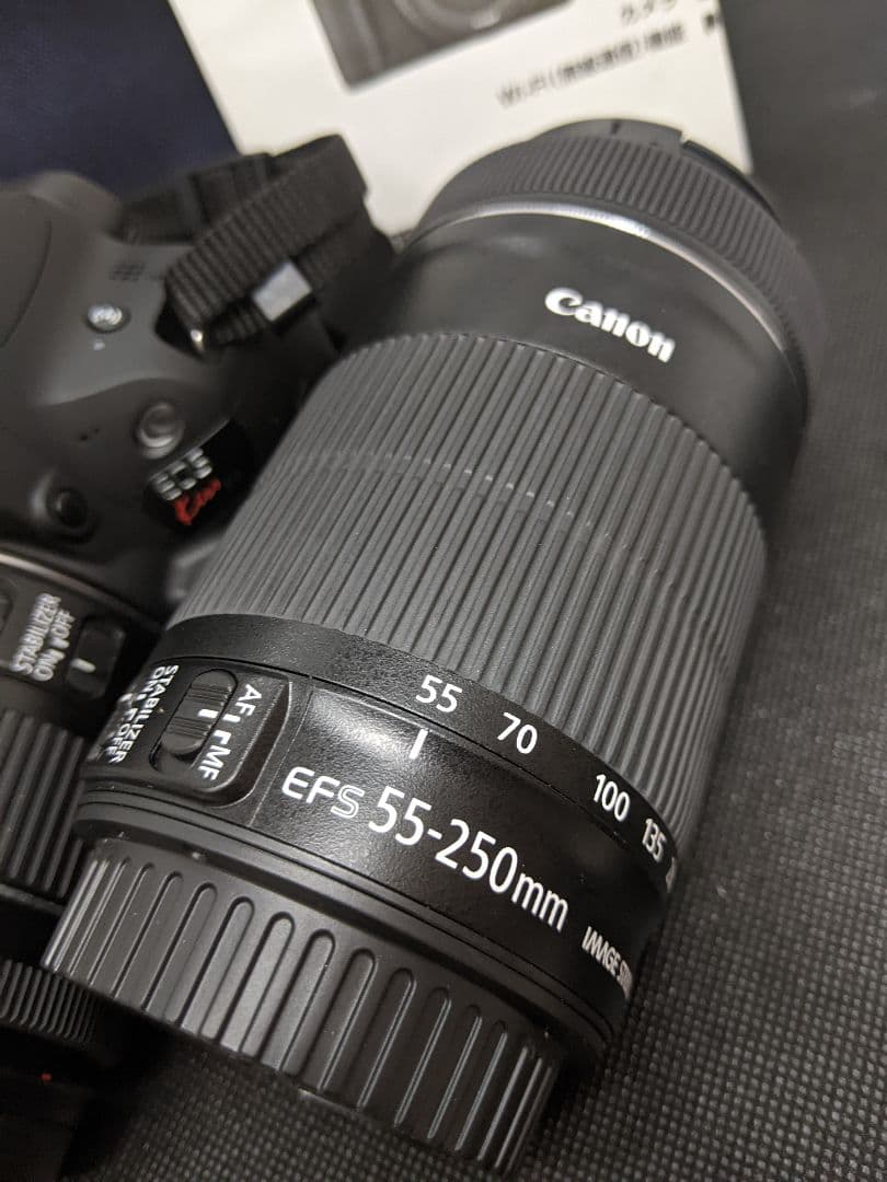 バッテリー良　Canon EOS Kiss X9 デジタル一眼レフ　ダブルレンズ