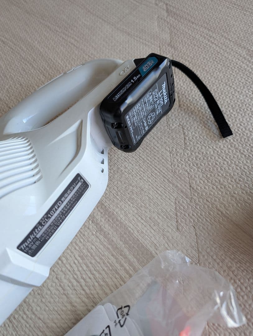 ★マキタ ＣＬ１０７ＦＤ★ スティッククリーナー ★専用紙バック30個付★