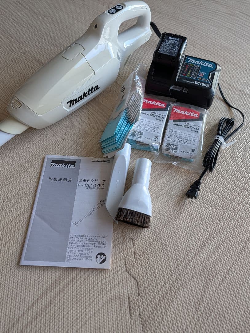 ★マキタ ＣＬ１０７ＦＤ★ スティッククリーナー ★専用紙バック30個付★