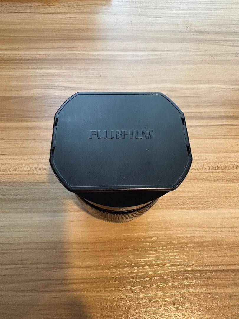 Fujinon 23mm F1.4 単焦点レンズ（純正メタルフード付き）