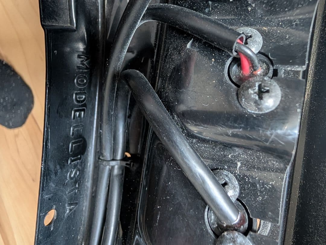 ハイエースモデリスタLEDデイライト