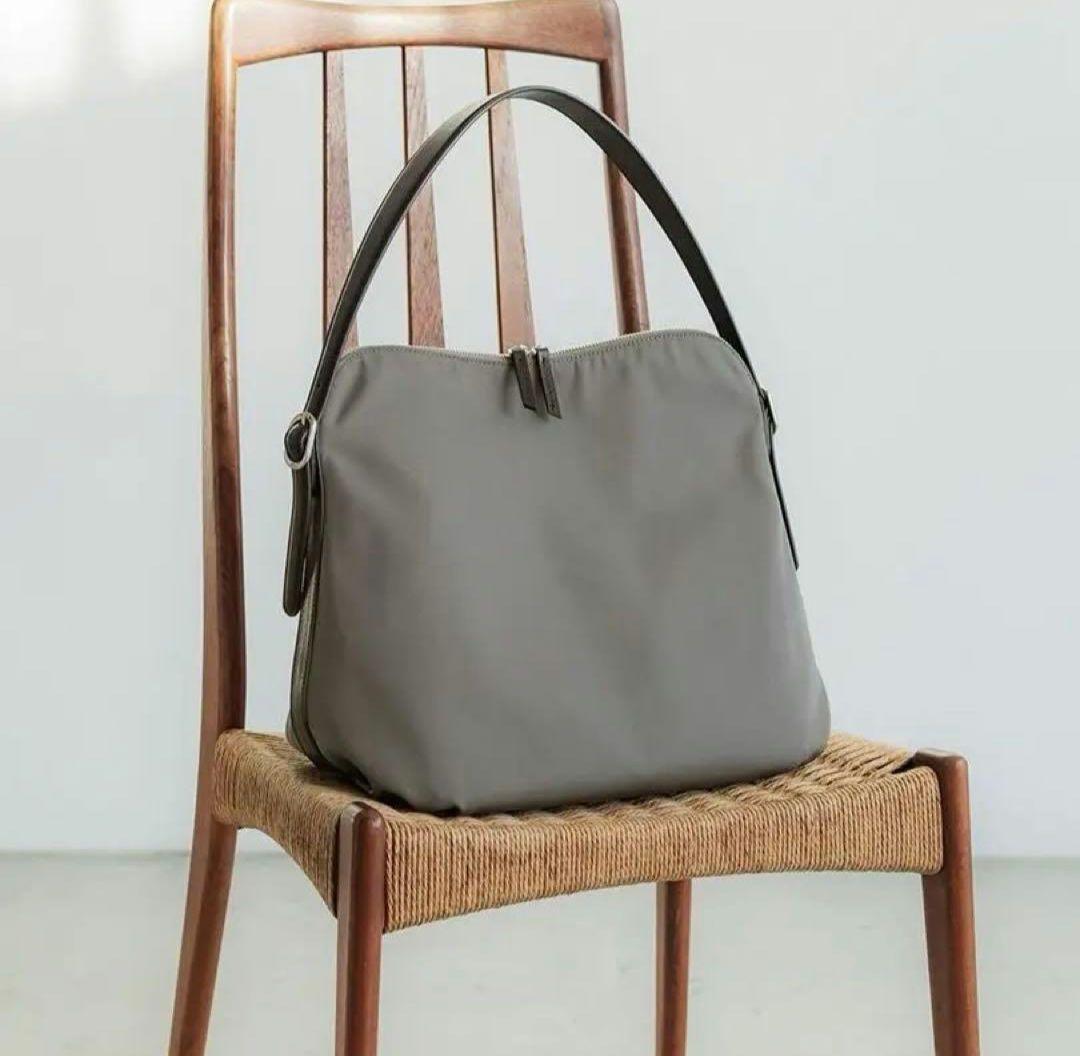 crewre ナイロンレザーショルダーバッグ mocha gray　クルーレ