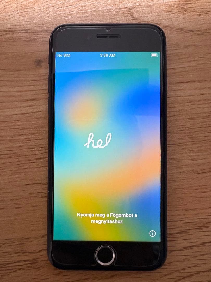 Apple iPhone 8 スペースグレイ 本体