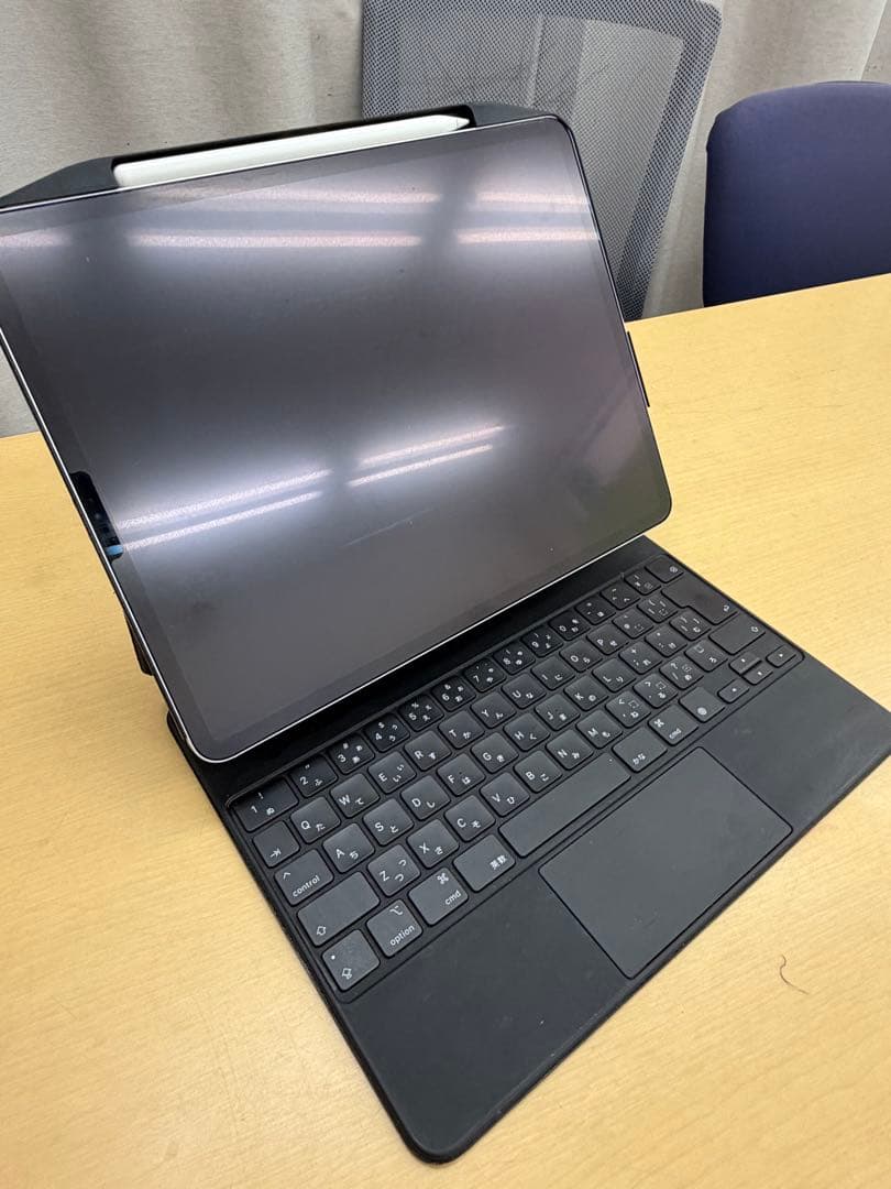 iPadPRO本体 純正マジックキーボード・Apple pencil2付き