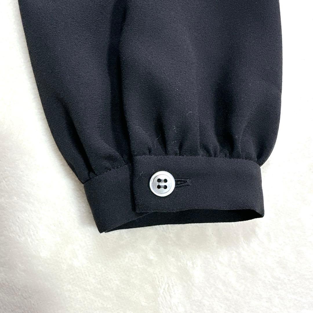 極美品 セオリー スタンドカラー ブラウス とろみ バンドカラー 黒 ギャザー