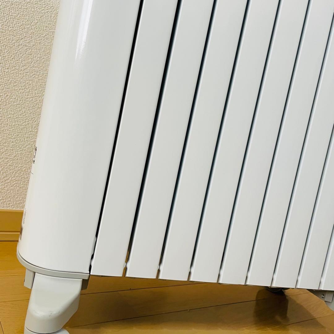 極美品✨　デロンギ ベルカルド オイルヒーター 10～13畳用 リモコン付