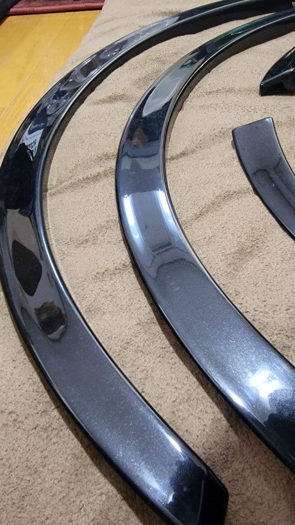 200ハイエース　CRS ESSEX リーガルフェンダー　209 補修用に