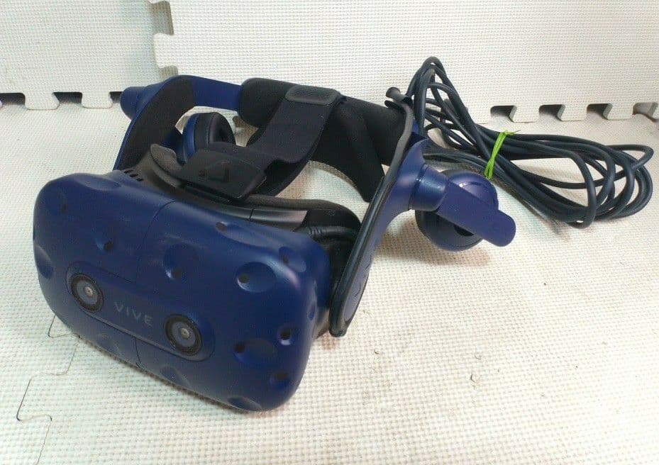VR VIVE ヘッドセット部分のみ　ゲーム　Game　 VRゴーグル