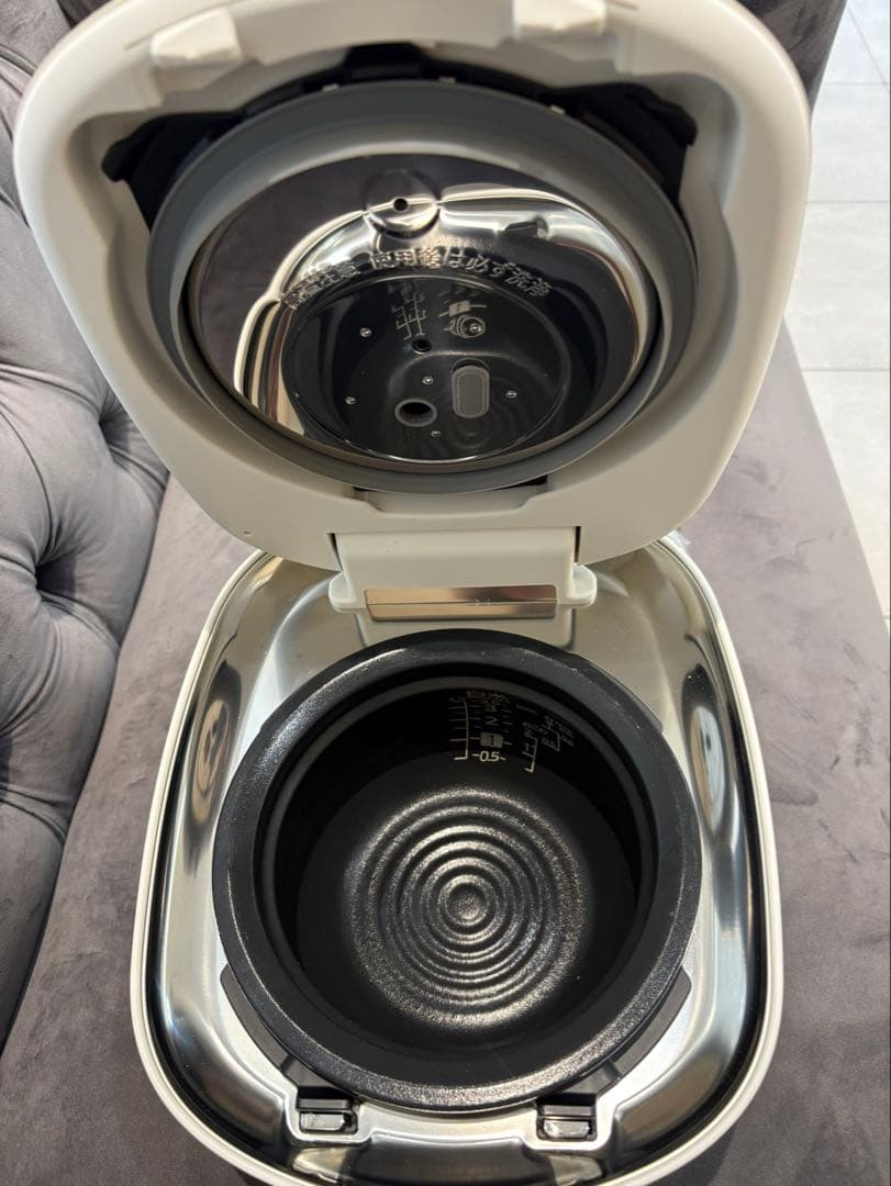 タイガー魔法瓶 土鍋ご泡火炊き JRX-G060アイボリー