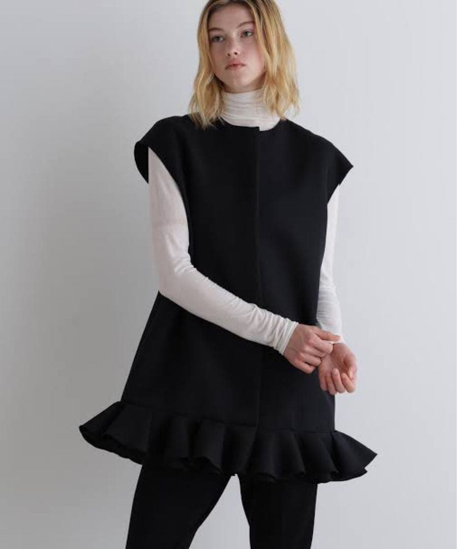 今期 新品 LE PHIL ルフィル トリプルクロスペプラムジレ ブラック