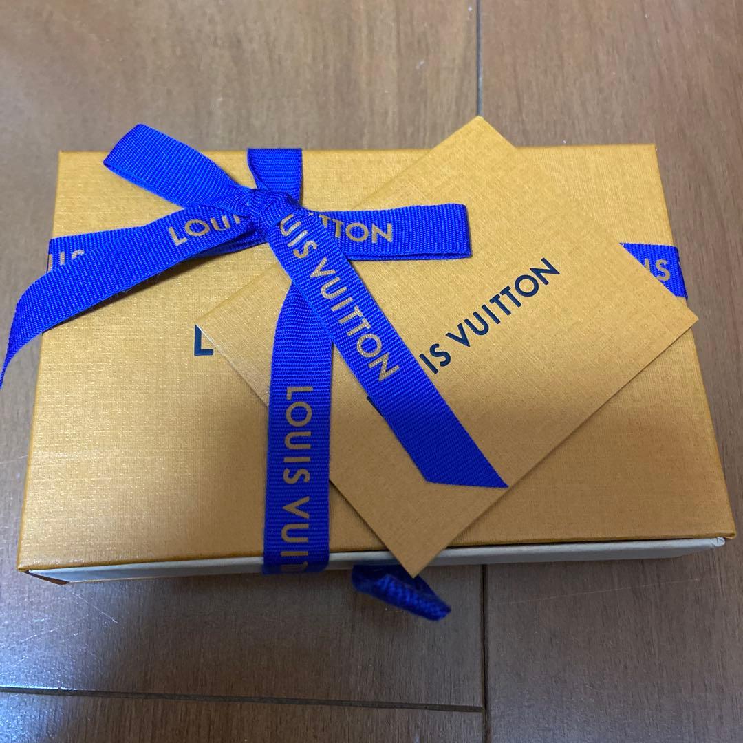 本日価格　Louis Vuitton カードキーカバー・ポシェット・クレ