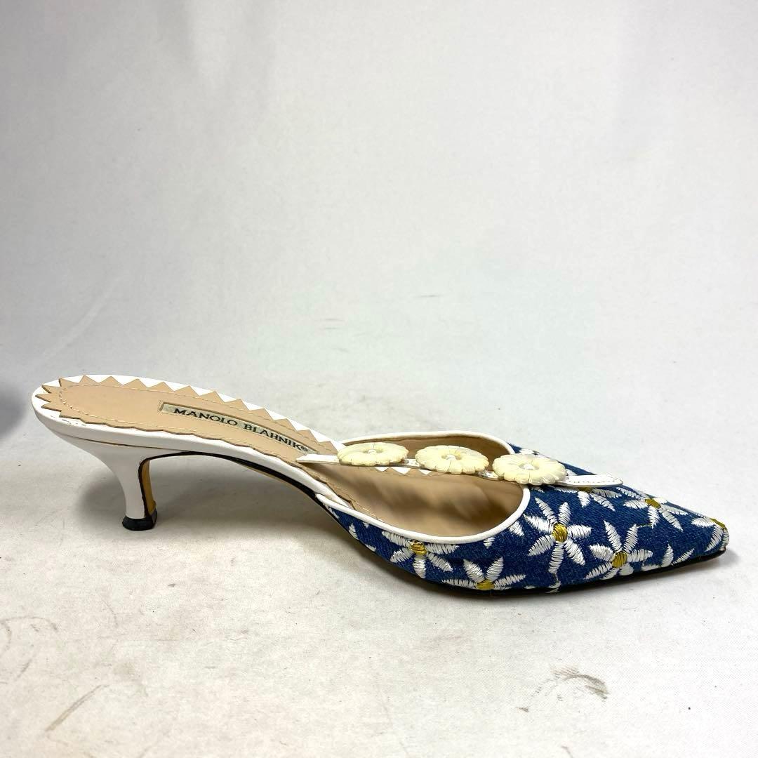 マノロブラニク　花柄　ミュール　サイズ表記「37 1/2」23.5センチ程度