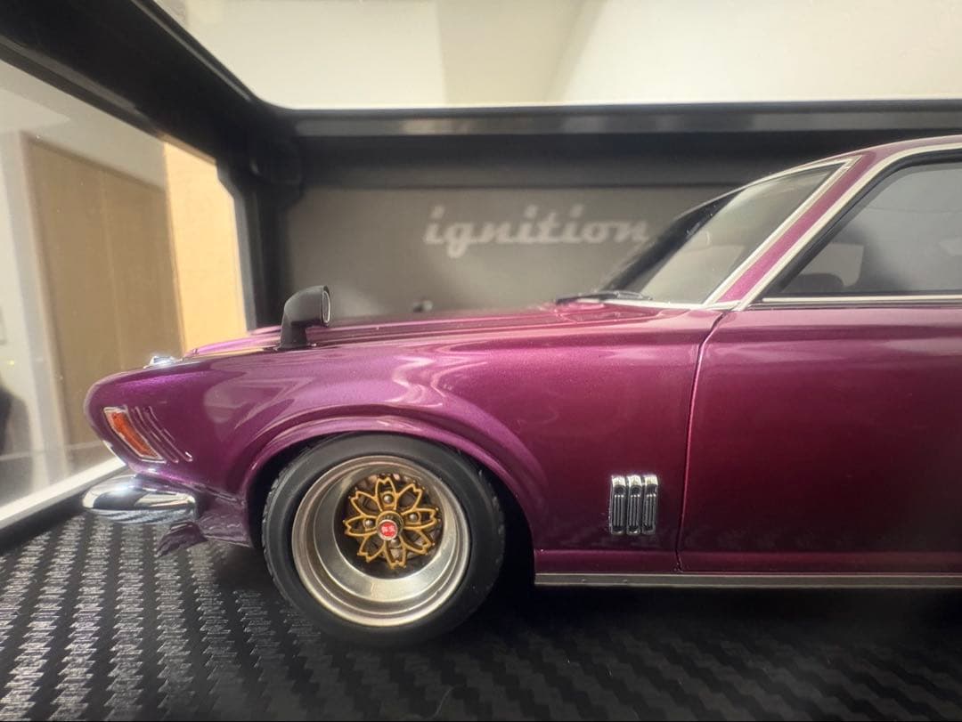 ミニカー IG3171 1/18 Nissan Bluebird U 2000GTX