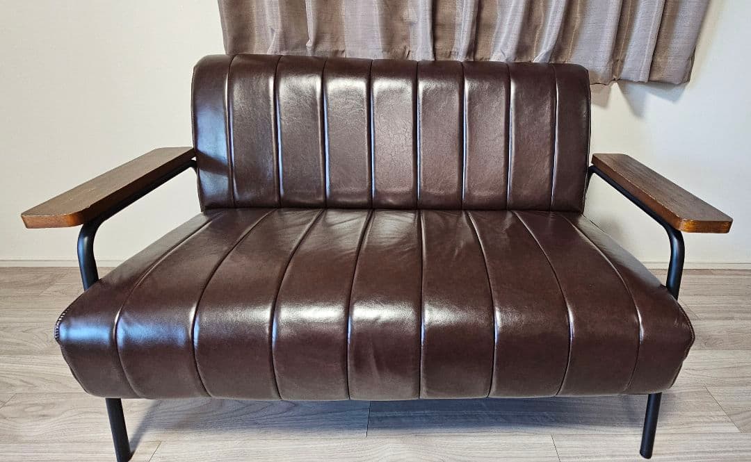 【送料込み】 合成皮革 2人掛けソファ