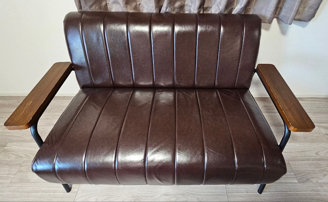 【送料込み】 合成皮革 2人掛けソファ