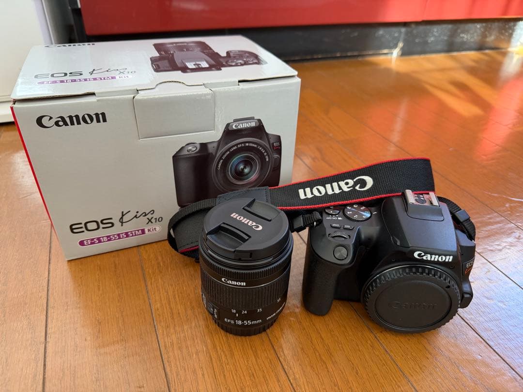 Canon EOS Kiss X10 本体 + レンズ 18-55mm