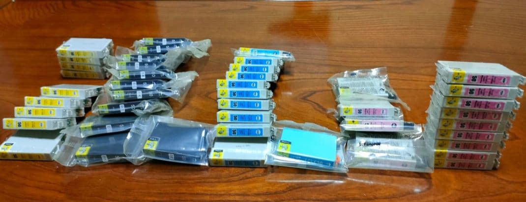 エプソン　インクジェット　プリンター　カラリオ　EP702A 互換インク 74個