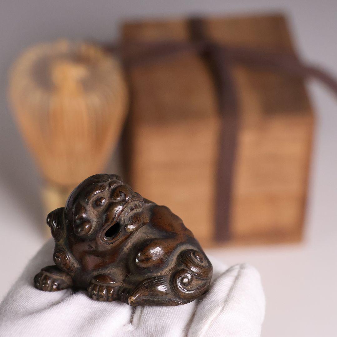 古銅 獅子 置物 5cm 71.4g 木箱入り 時代 金工 根付？【MB109】