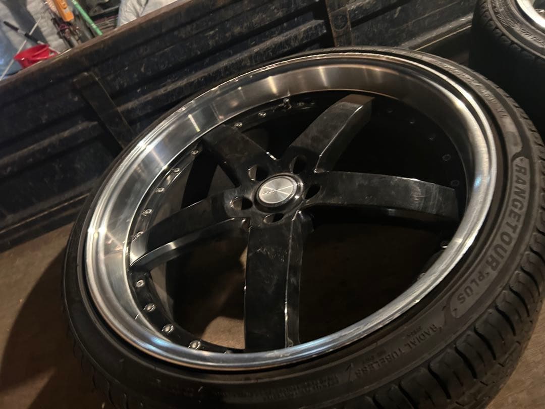 21インチ ホイールセット ブラックシルバー　②