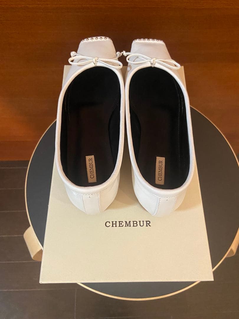 美品 CHEMBUR チェンバー スクエアバレエシューズスタッズ
