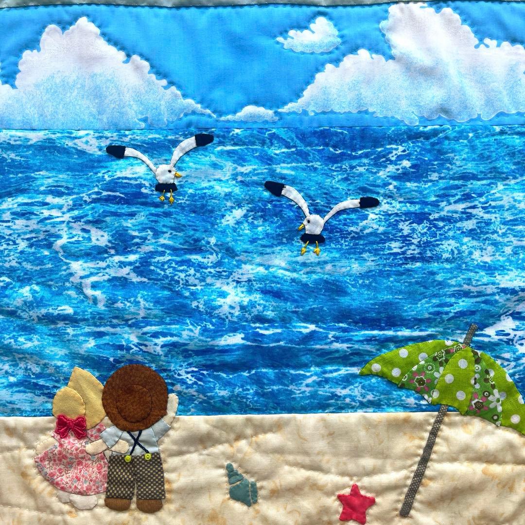 パッチワークタペストリー　ハンドメイドキルト