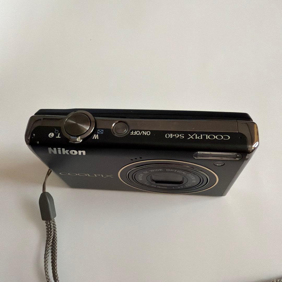 Nikon COOLPIX デジタルカメラ 充電器付き