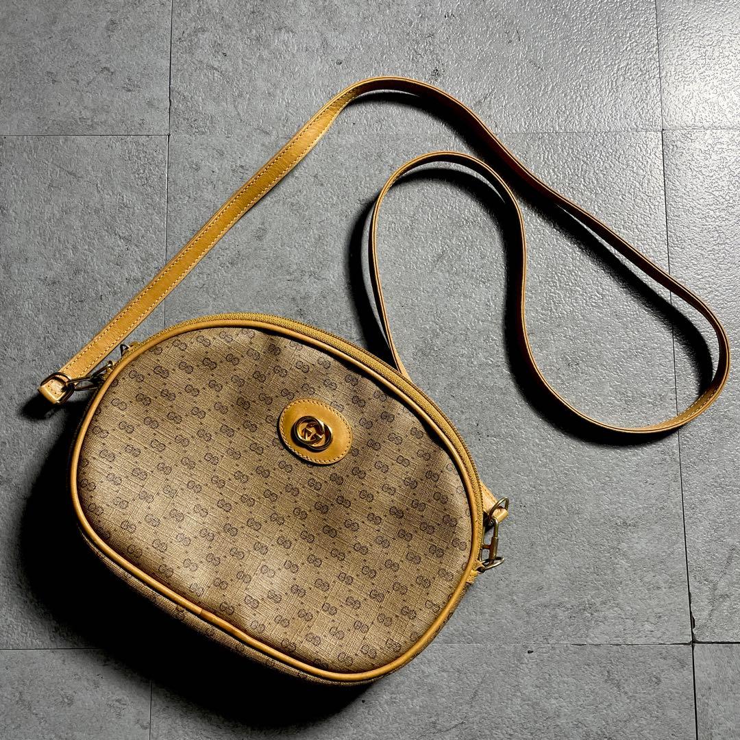 超希少✨️ OLD GUCCI ショルダーバッグ GG柄 ロゴ装飾 PVC