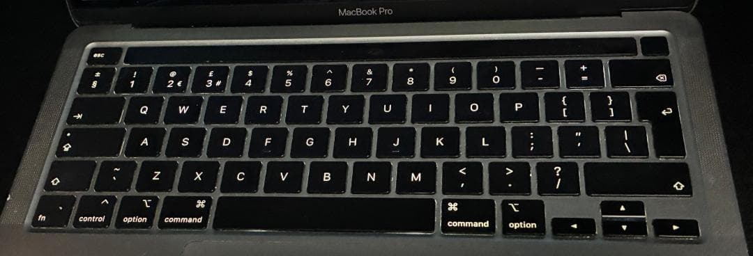 MacBook Pro 2020 13インチ i5/16GB/512GB/UK