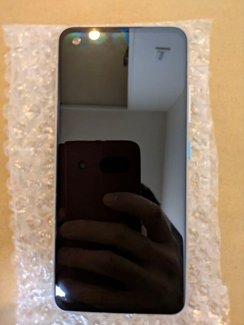 ASUS Zenfone8本体 128GB SIMフリー ムーンホワイト